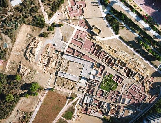 Археологические раскопки древнего поселения Lucentum (Tossal de Manises)