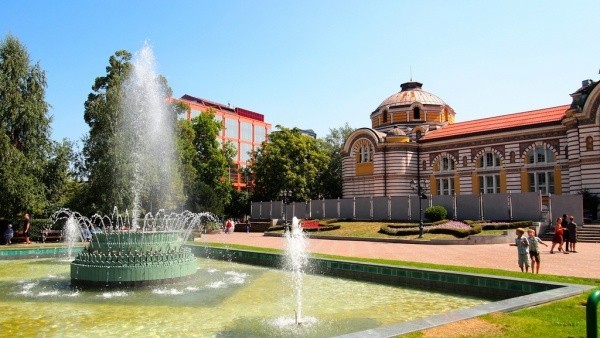 Центральная минеральная баня в Софии