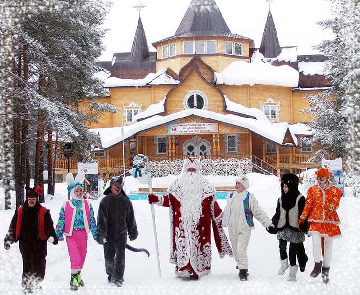 Топ-7 резиденций Деда Мороза в России