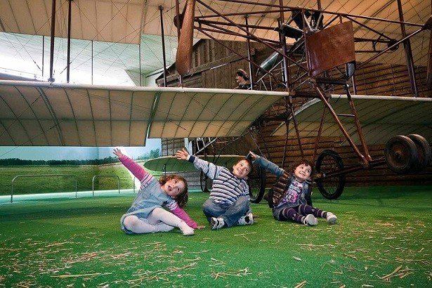 В музее авиации